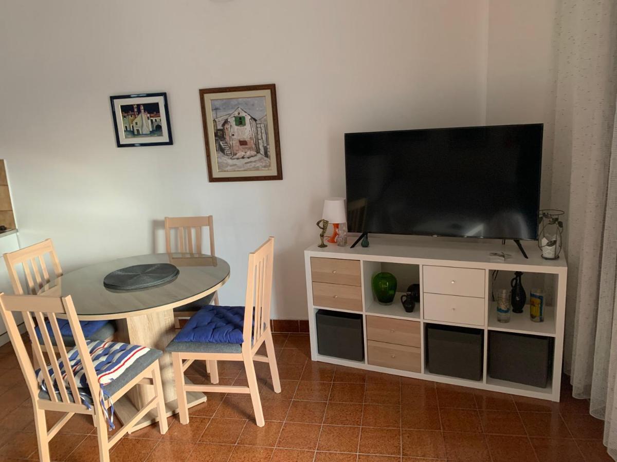 Apartments Natasa ปูนัต ภายนอก รูปภาพ