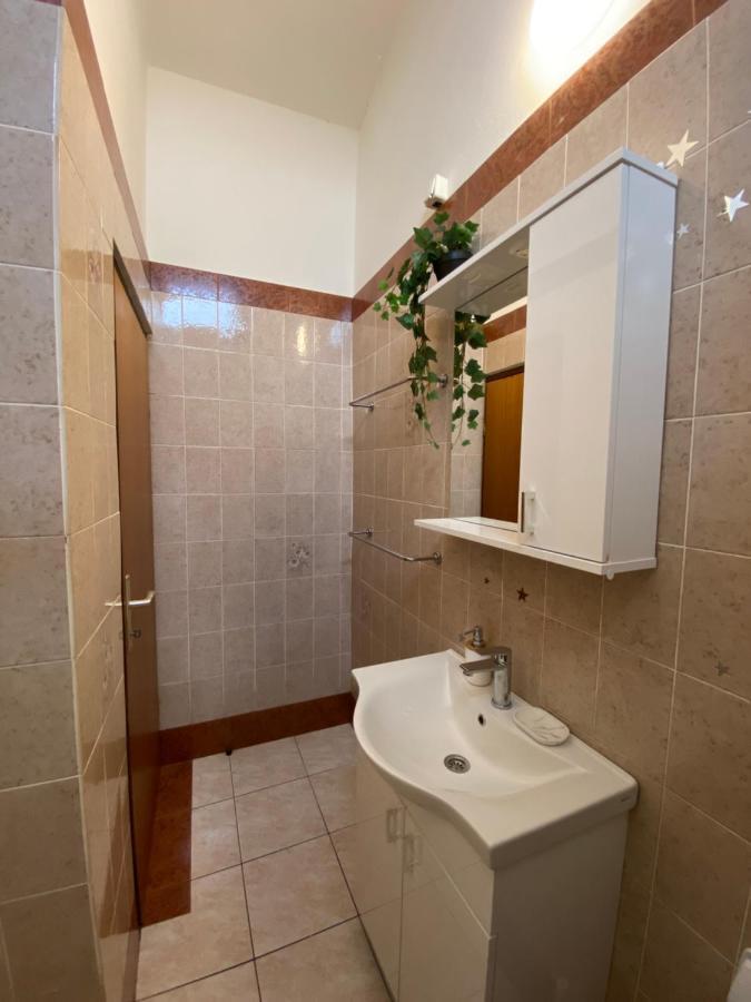 Apartments Natasa ปูนัต ภายนอก รูปภาพ