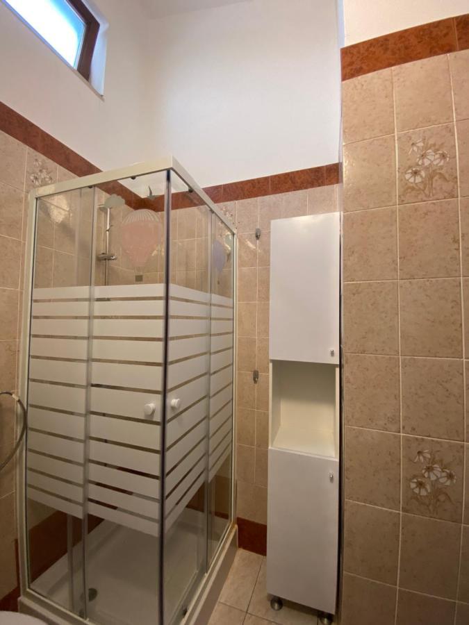 Apartments Natasa ปูนัต ภายนอก รูปภาพ
